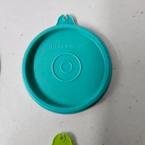Tupperware Round Replacement Seals Lids Colorful Vintage Retro Set of 4 - Picture 4 of 8
